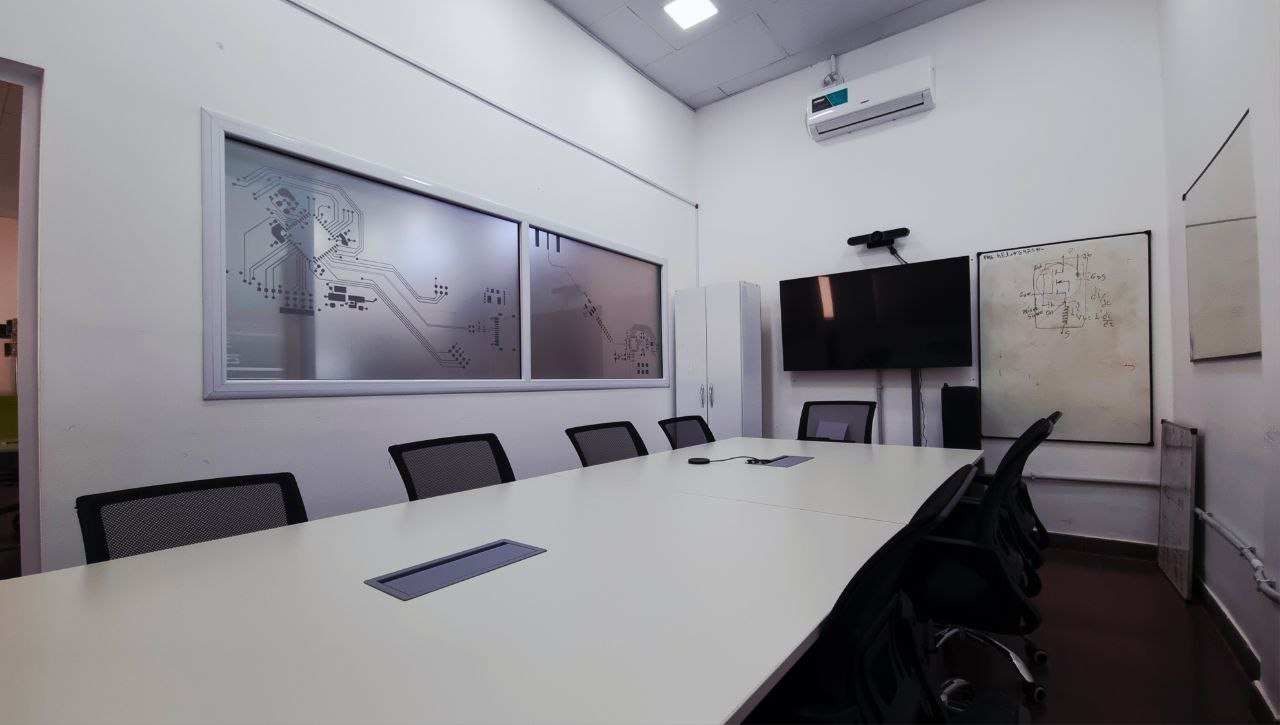 Palta Tech meeting room and collaboration space